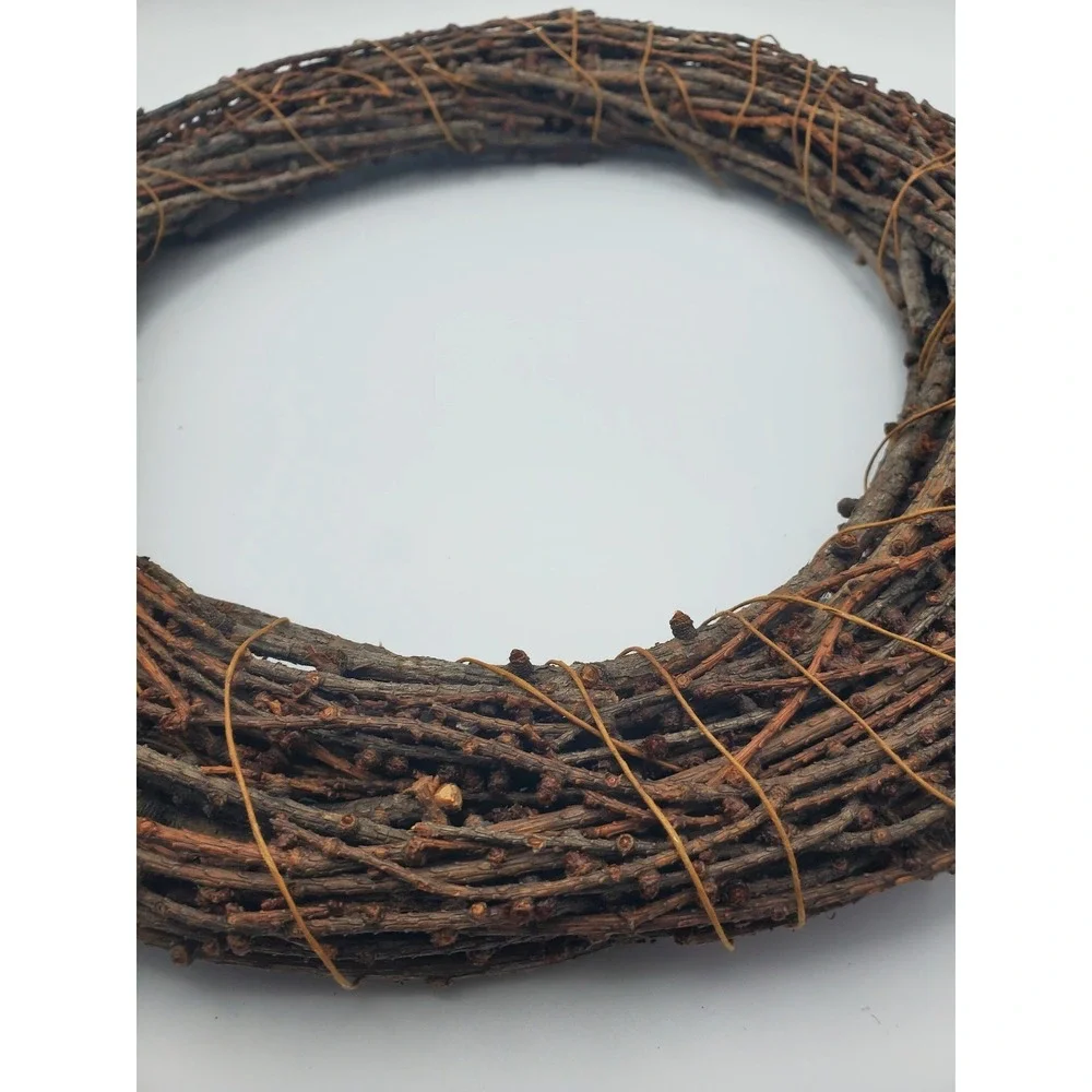 Homemade Wreath (Real Branches) - Decorate to make your own rustic creation